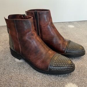 Brown studded Italian booties